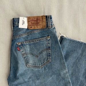 VINTAGE LEVIS - NWT Boyfriend cut, mid-rise, ankle length